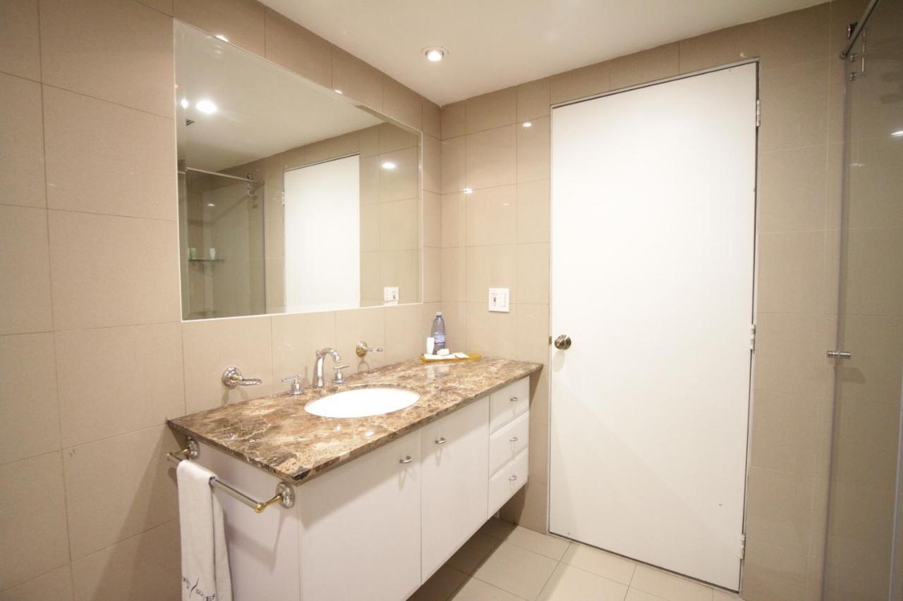 Aparta Hotel Torres De Suites กีโต ภายนอก รูปภาพ