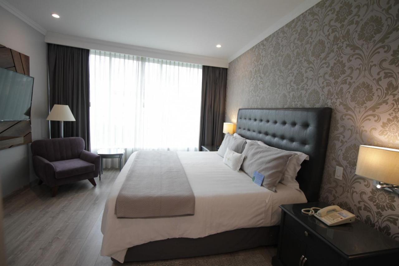 Aparta Hotel Torres De Suites กีโต ภายนอก รูปภาพ