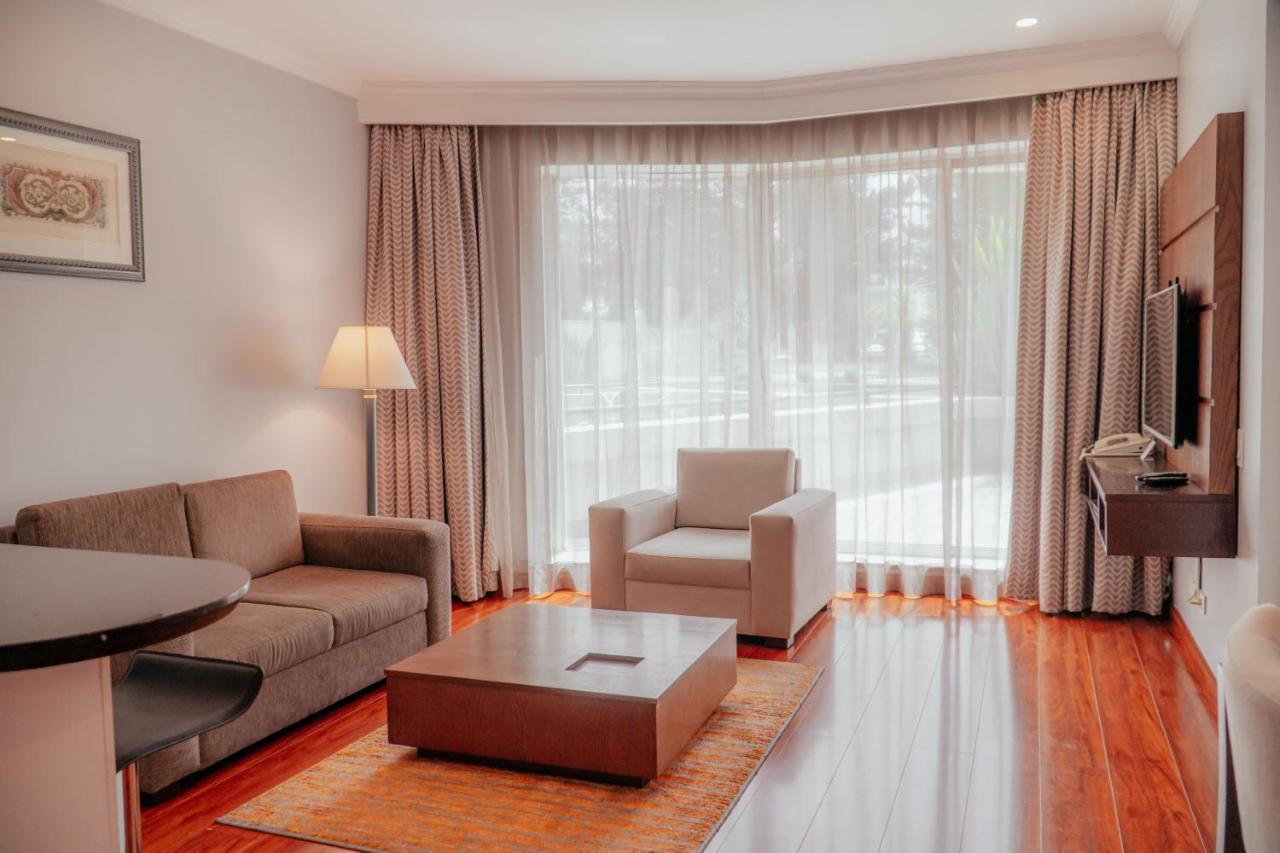 Aparta Hotel Torres De Suites กีโต ภายนอก รูปภาพ