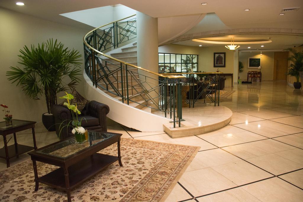 Aparta Hotel Torres De Suites กีโต ภายนอก รูปภาพ